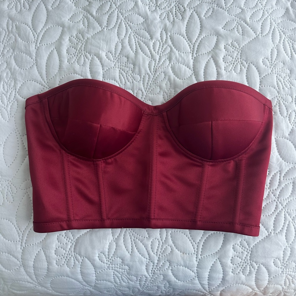 Elegant Burgundy Strapless Bustier Top